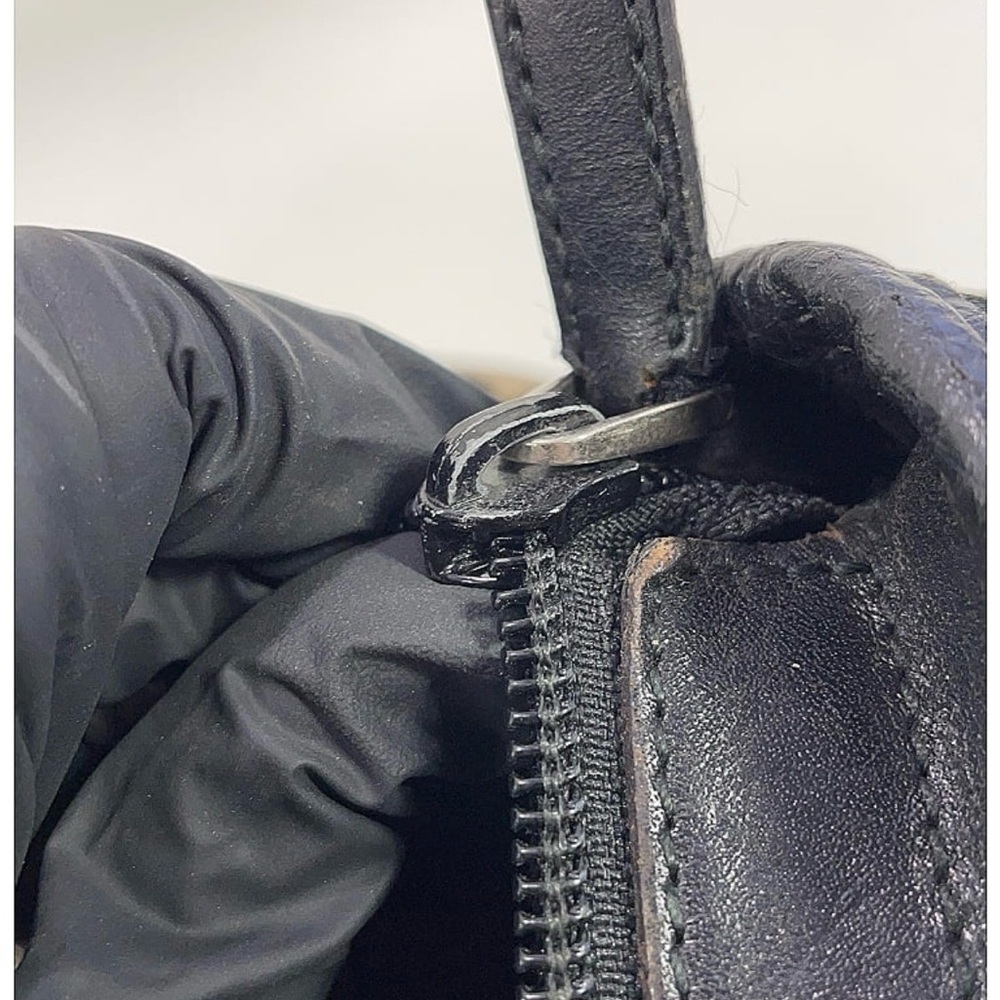 GUCCI Monogram Canvas Tote Bag - Picture 5 of 13